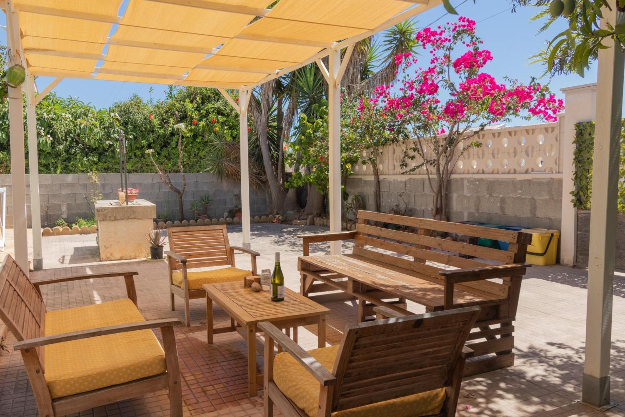 Amaris Mango Seafront Villa Granelli Exterior photo